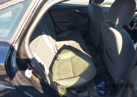 2014 Ford Focus Se z USA, uszkodzony, nr VIN 1FADP3F20EL233489